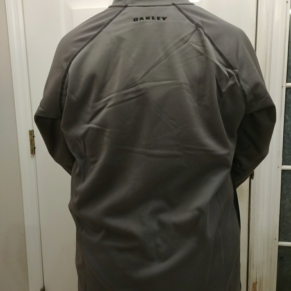 Oakley Protection Crew Sweatshirt-XL - Picture 5 of 8